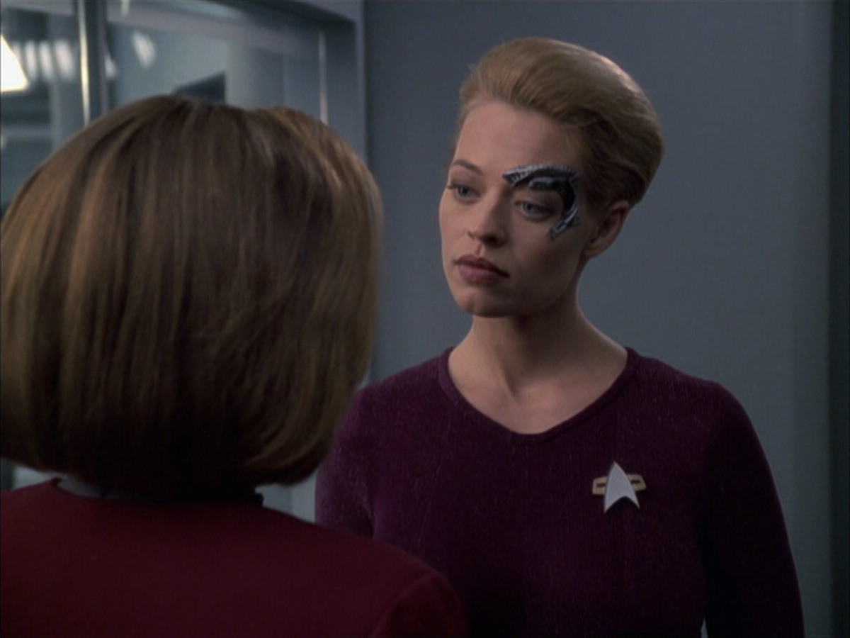 extant_StarTrek_VOY_6x16-Collective_01458.jpg