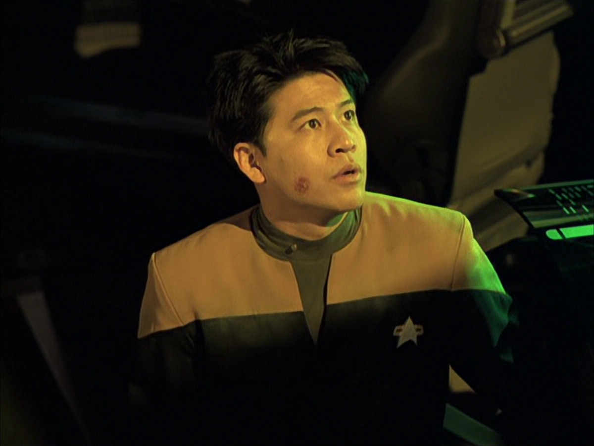 extant_StarTrek_VOY_6x16-Collective_01537.jpg