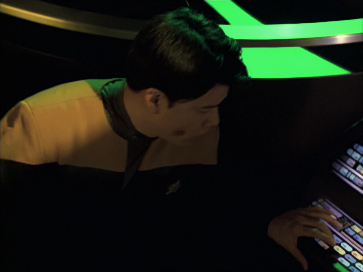 extant_StarTrek_VOY_6x16-Collective_01542.jpg