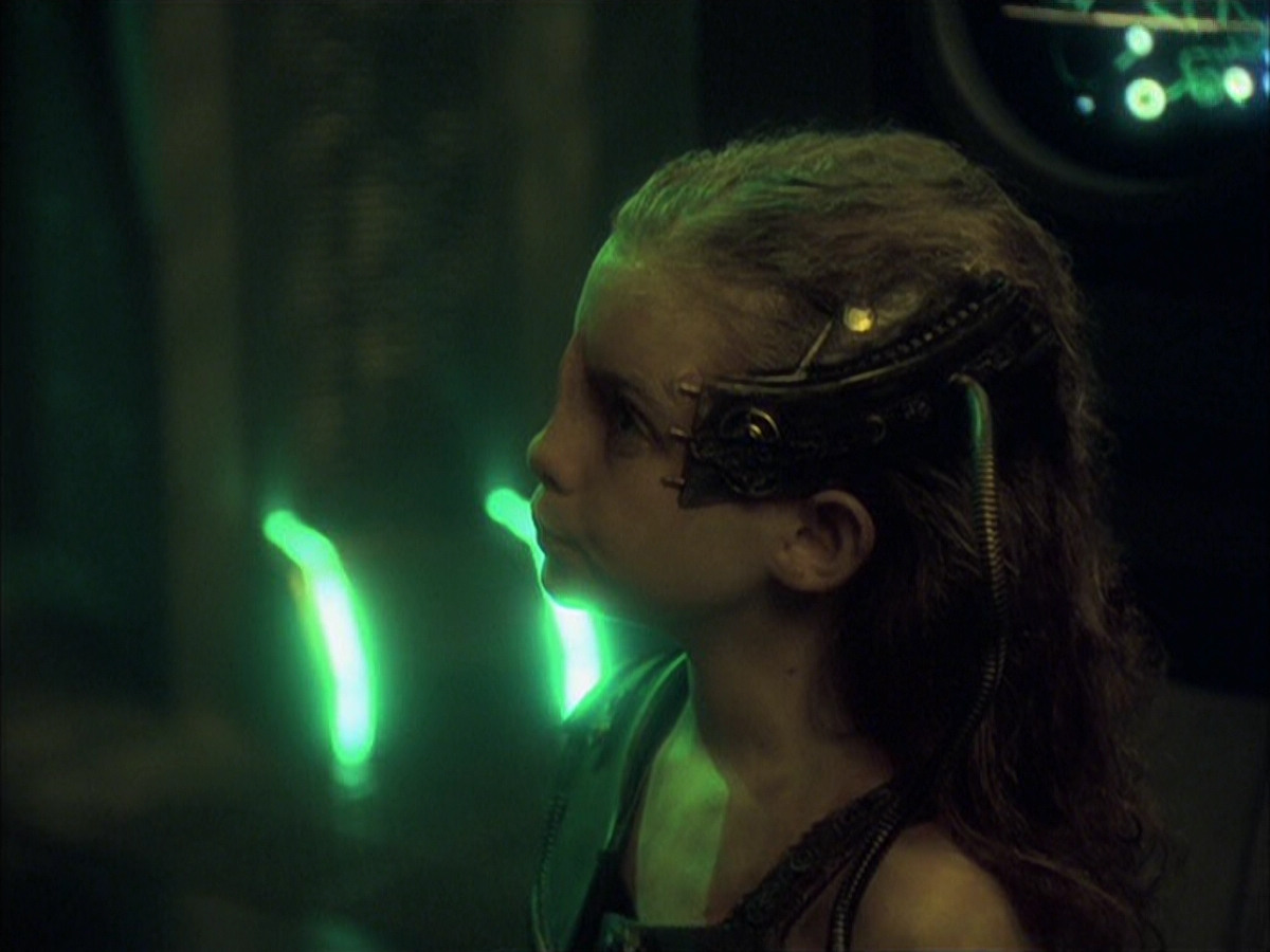 extant_StarTrek_VOY_6x16-Collective_01653.jpg
