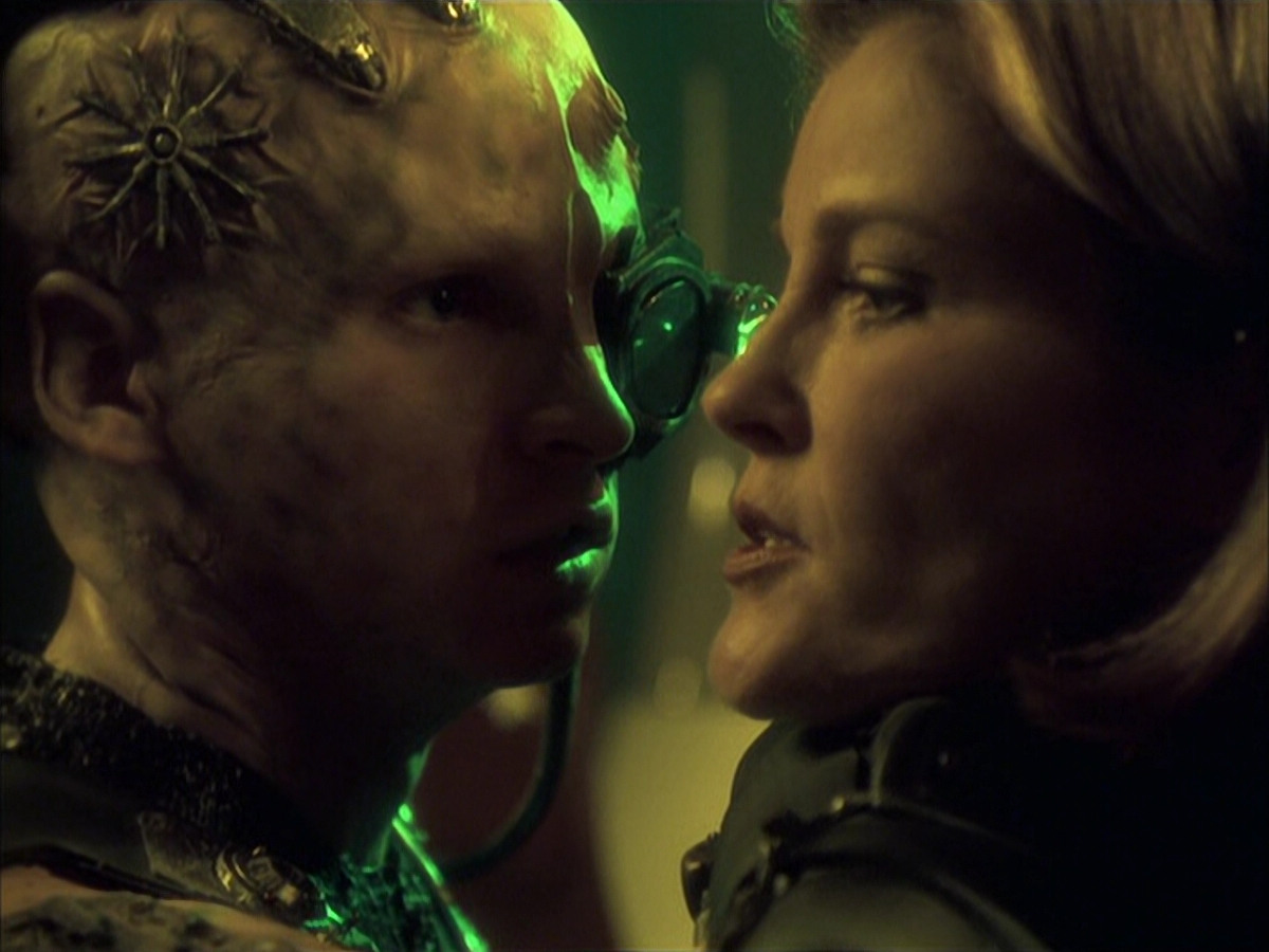 extant_StarTrek_VOY_6x16-Collective_01681.jpg