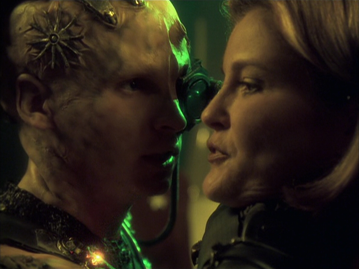 extant_StarTrek_VOY_6x16-Collective_01686.jpg