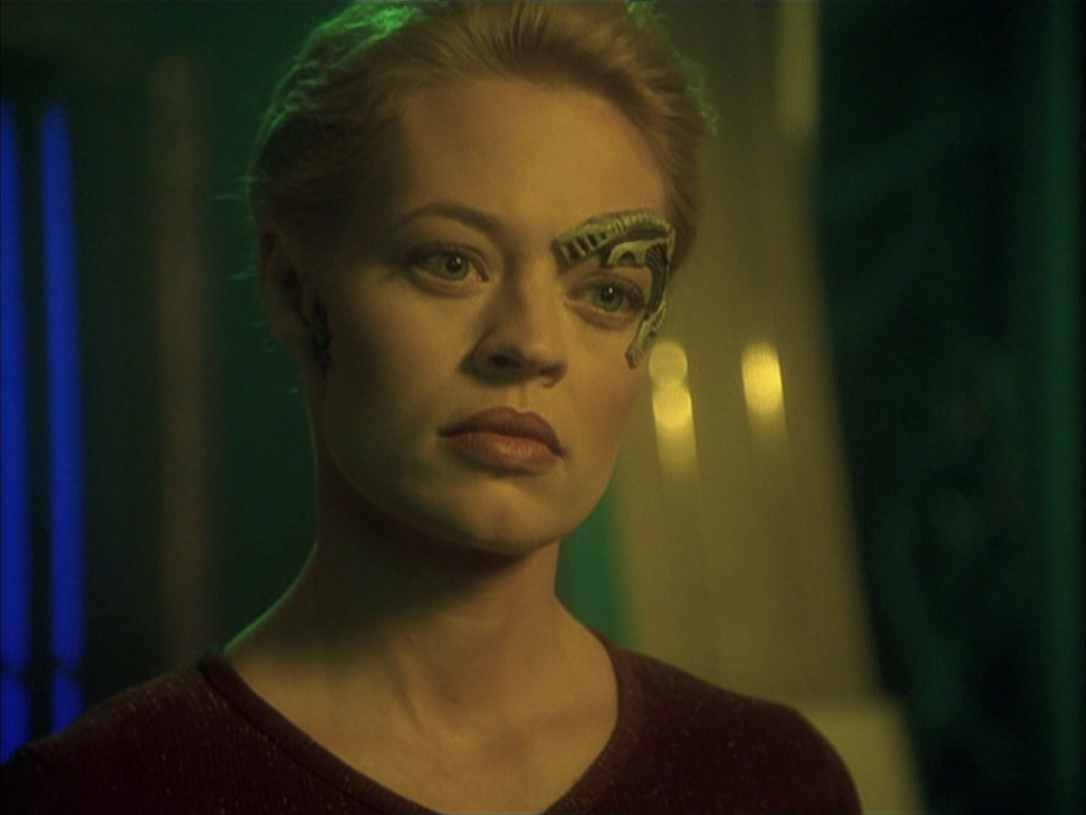 extant_StarTrek_VOY_6x16-Collective_01748.jpg