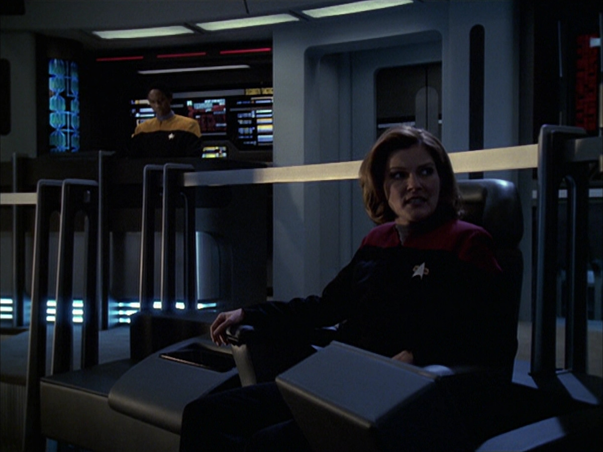 extant_StarTrek_VOY_6x16-Collective_01787.jpg