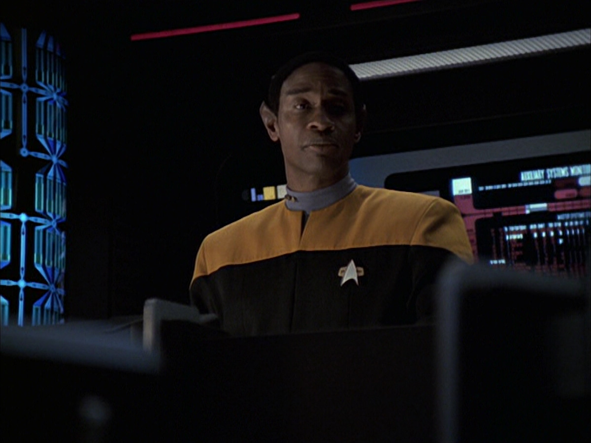 extant_StarTrek_VOY_6x16-Collective_01798.jpg