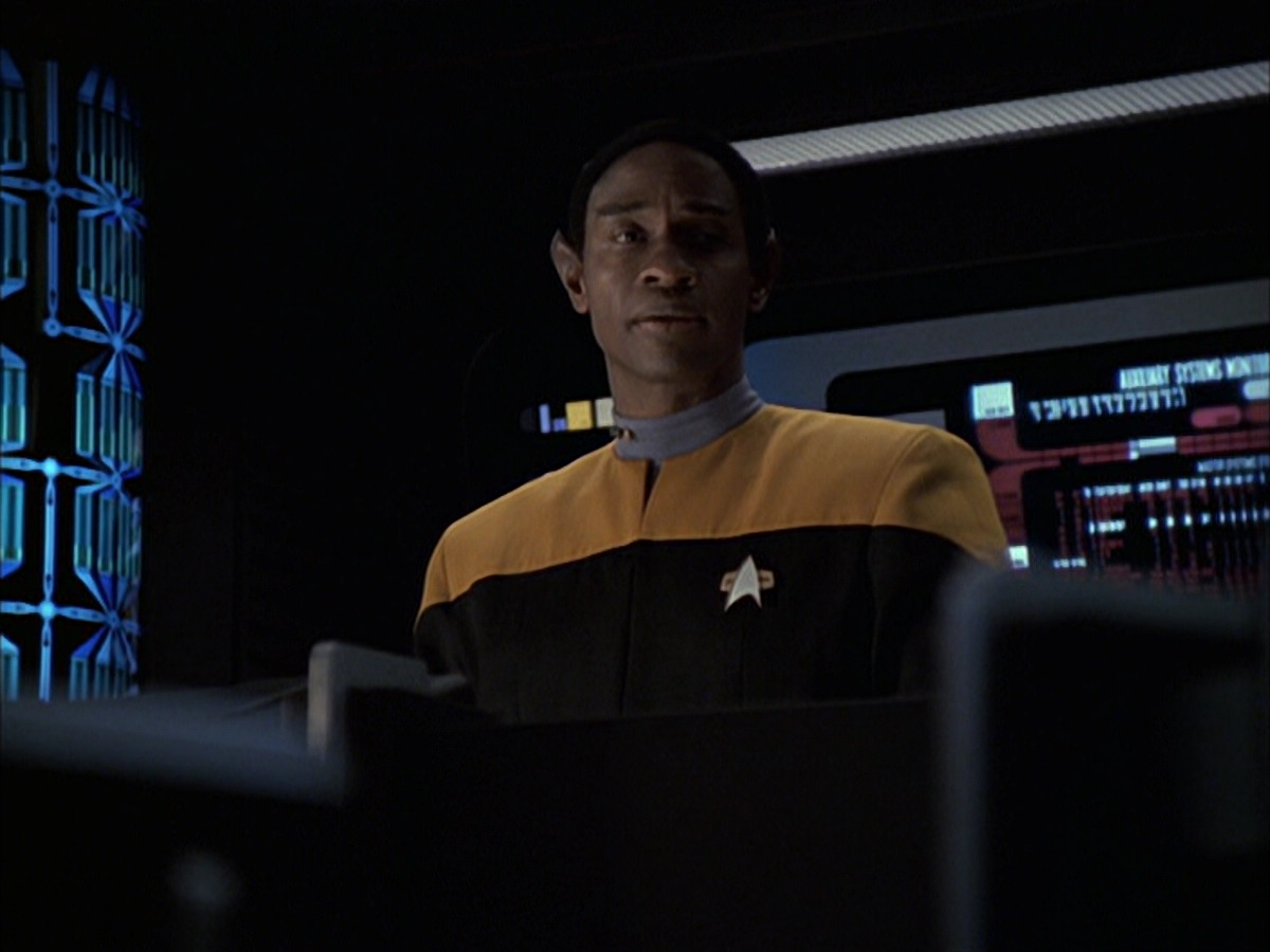 extant_StarTrek_VOY_6x16-Collective_01799.jpg