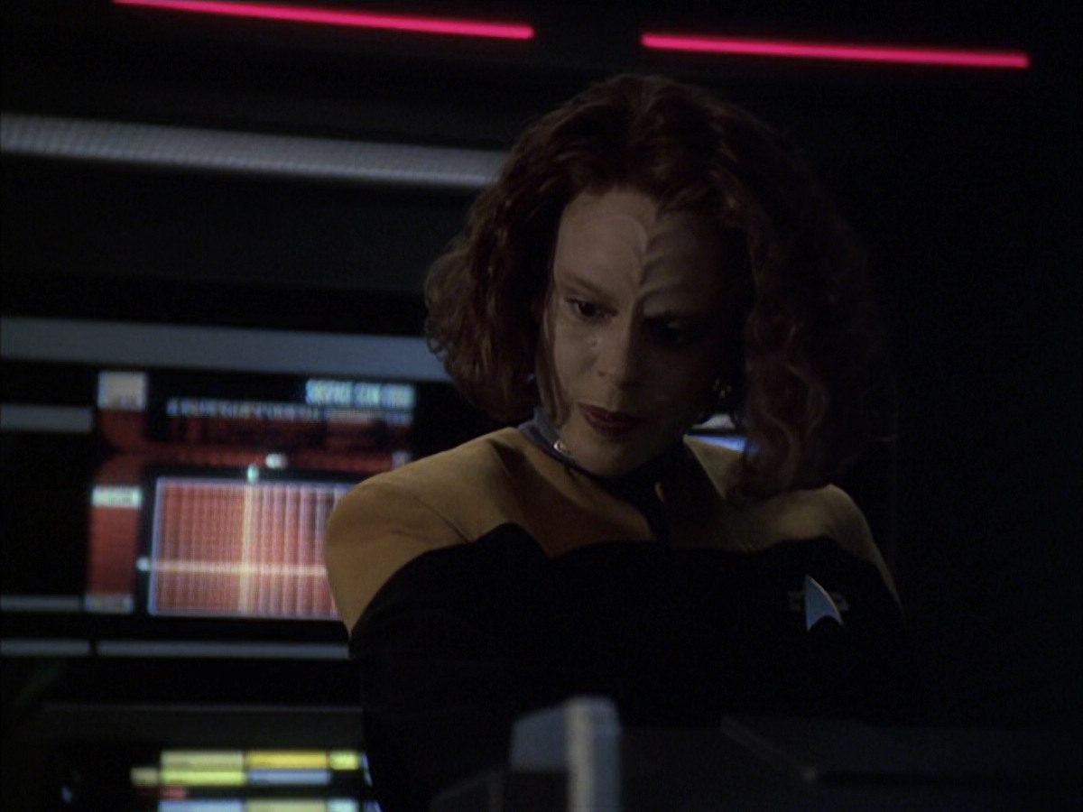 extant_StarTrek_VOY_6x16-Collective_01812.jpg