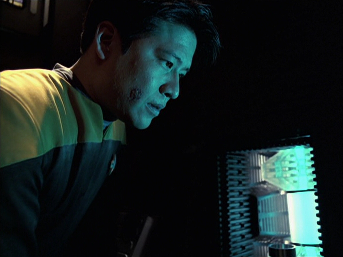 extant_StarTrek_VOY_6x16-Collective_01858.jpg