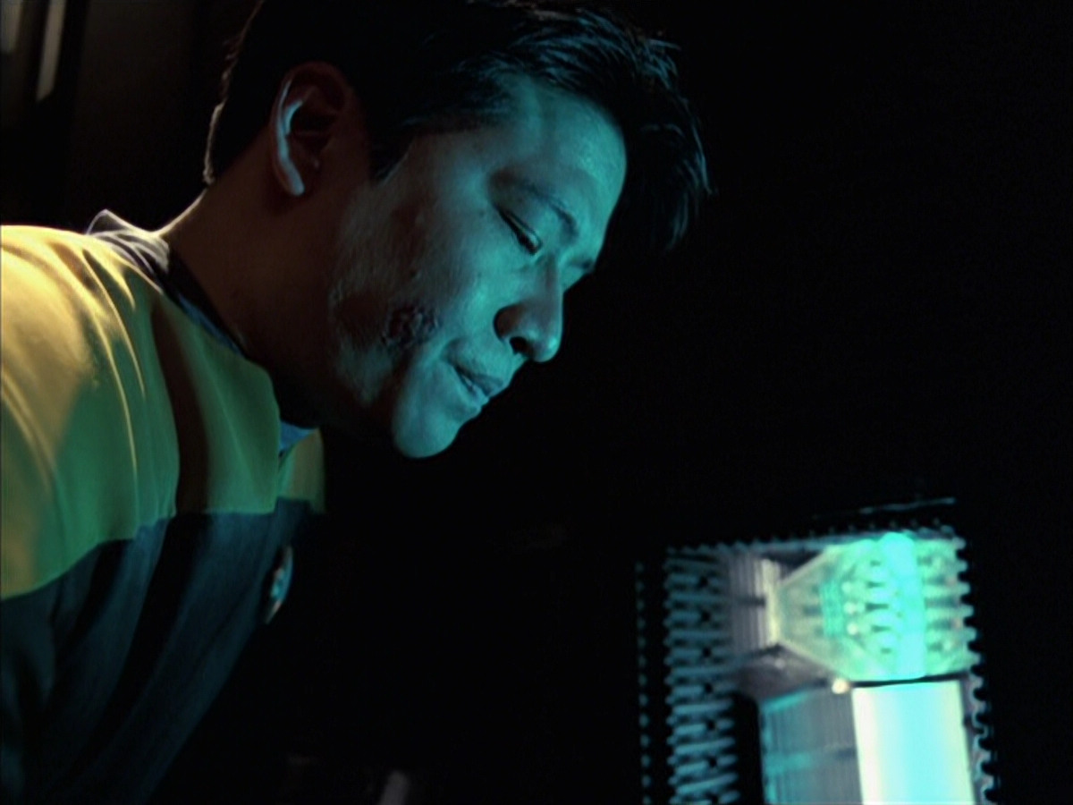 extant_StarTrek_VOY_6x16-Collective_01863.jpg