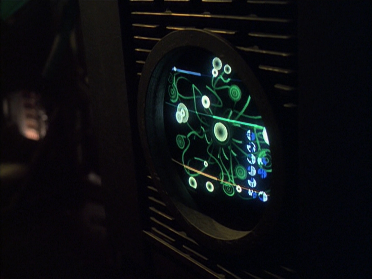 extant_StarTrek_VOY_6x16-Collective_01868.jpg