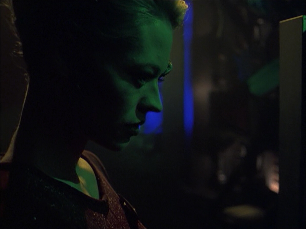 extant_StarTrek_VOY_6x16-Collective_01872.jpg