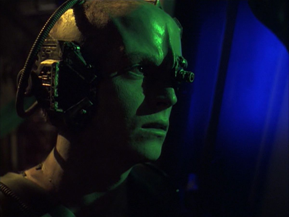 extant_StarTrek_VOY_6x16-Collective_02007.jpg