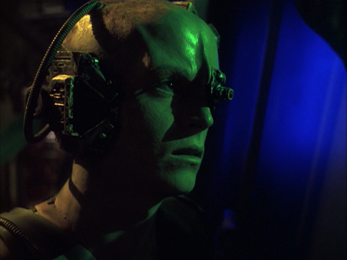 extant_StarTrek_VOY_6x16-Collective_02008.jpg