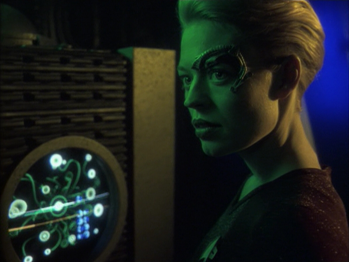 extant_StarTrek_VOY_6x16-Collective_02058.jpg