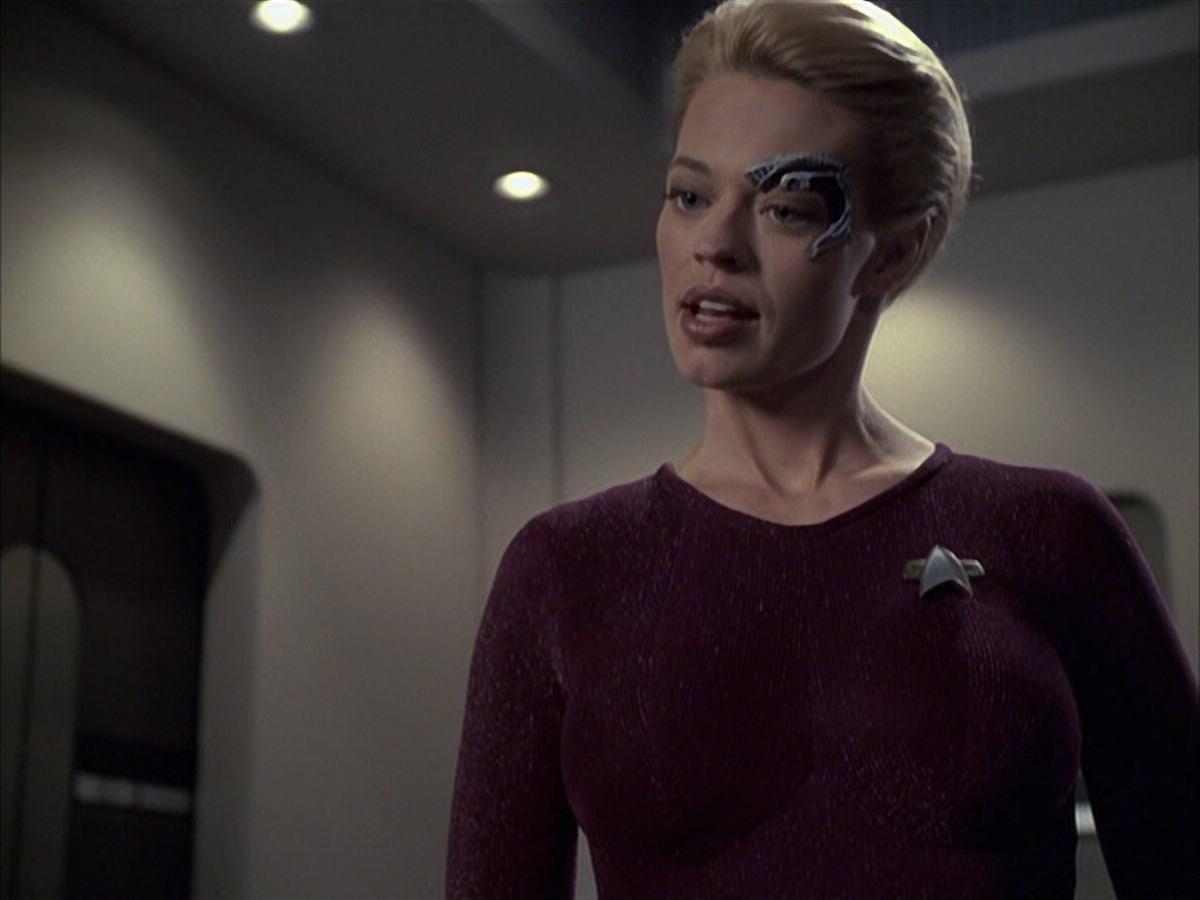 extant_StarTrek_VOY_6x16-Collective_02073.jpg