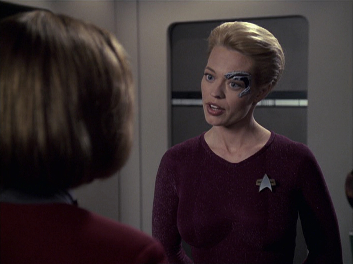 extant_StarTrek_VOY_6x16-Collective_02092.jpg