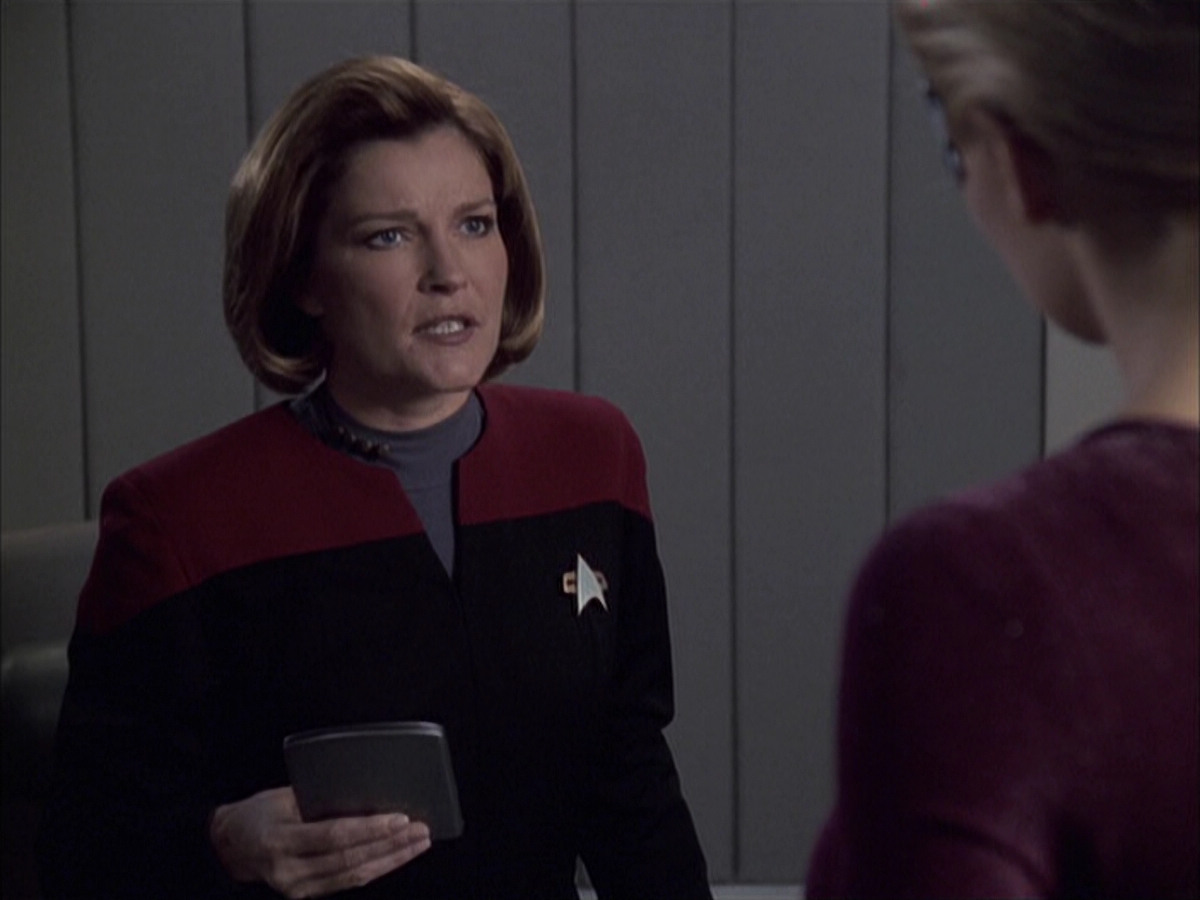 extant_StarTrek_VOY_6x16-Collective_02099.jpg