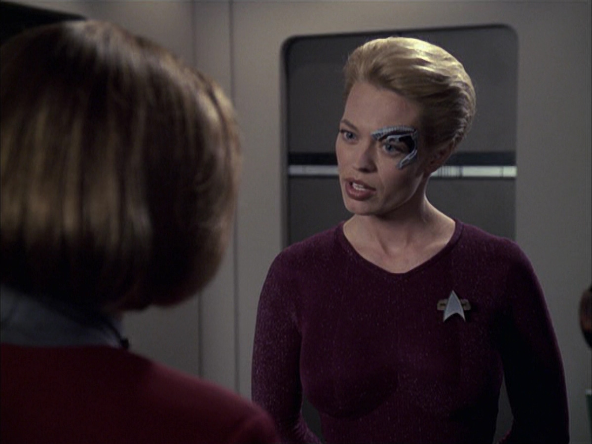 extant_StarTrek_VOY_6x16-Collective_02129.jpg