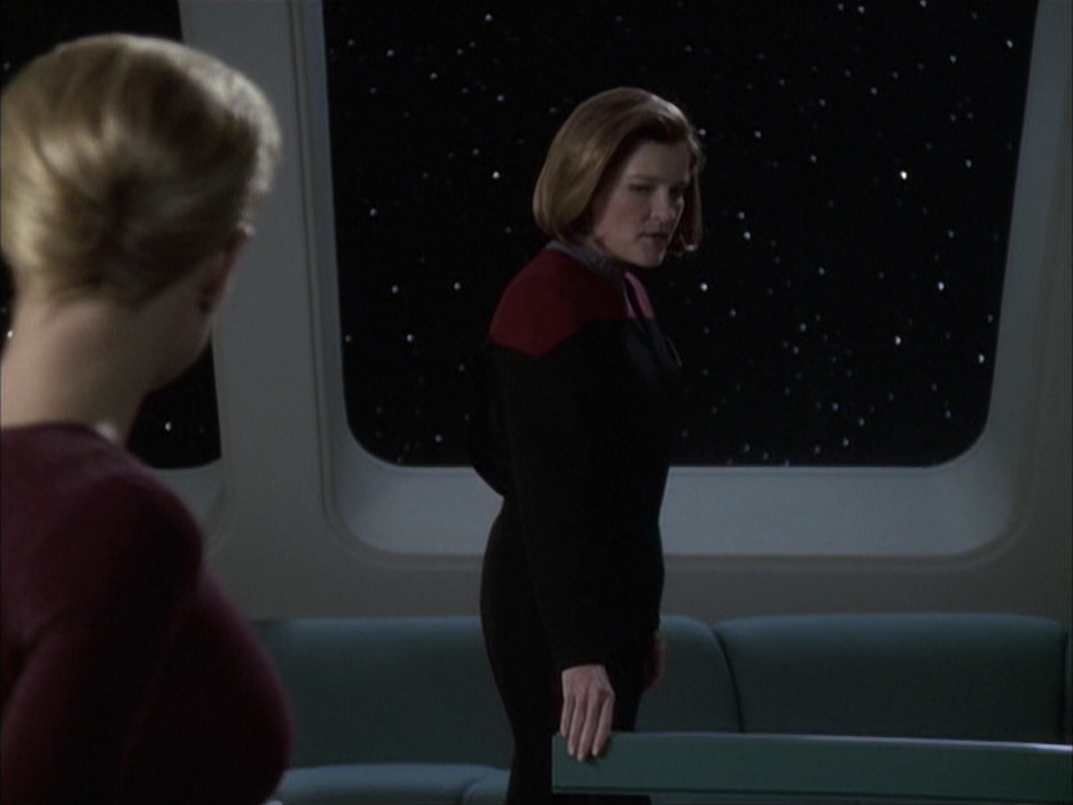 extant_StarTrek_VOY_6x16-Collective_02151.jpg