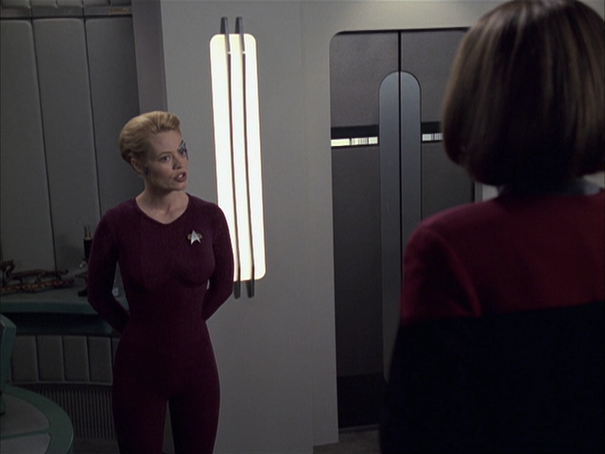 extant_StarTrek_VOY_6x16-Collective_02159.jpg