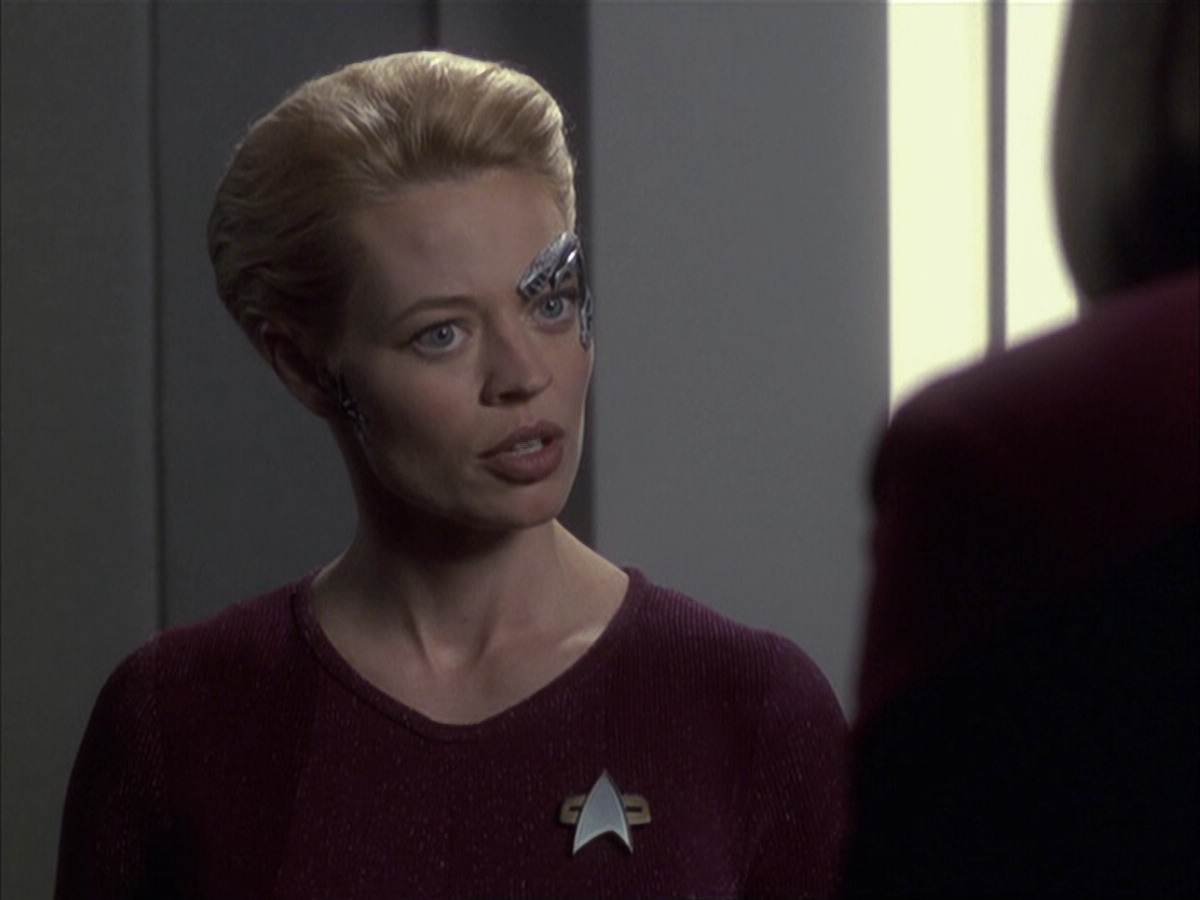 extant_StarTrek_VOY_6x16-Collective_02168.jpg