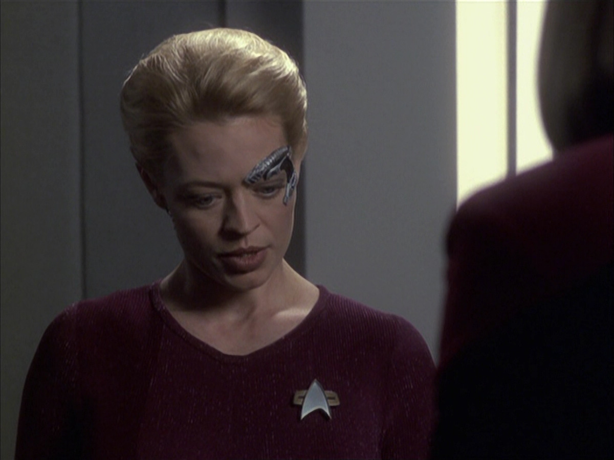 extant_StarTrek_VOY_6x16-Collective_02175.jpg