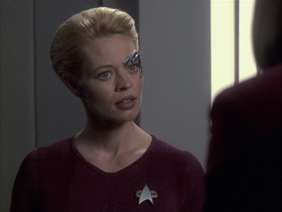 extant_StarTrek_VOY_6x16-Collective_02182.jpg