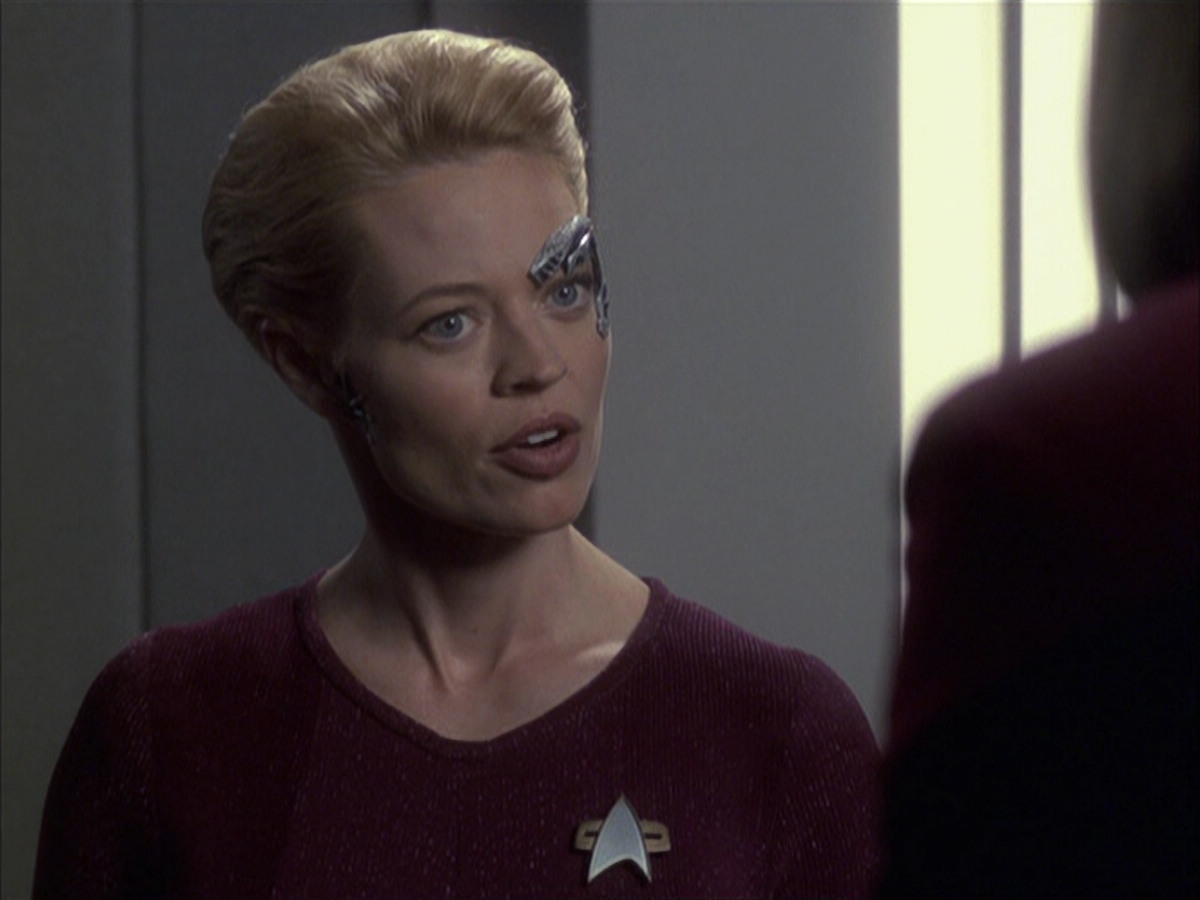extant_StarTrek_VOY_6x16-Collective_02184.jpg