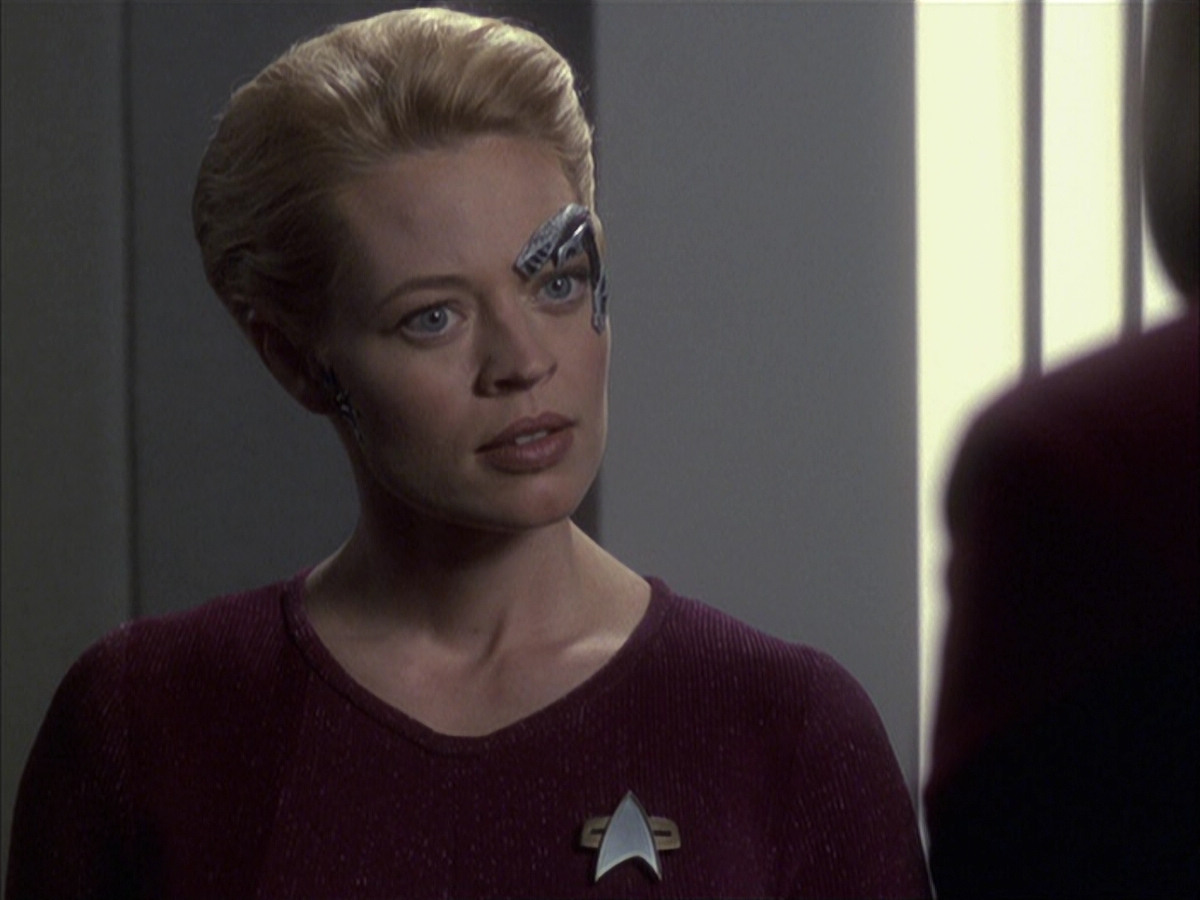 extant_StarTrek_VOY_6x16-Collective_02188.jpg