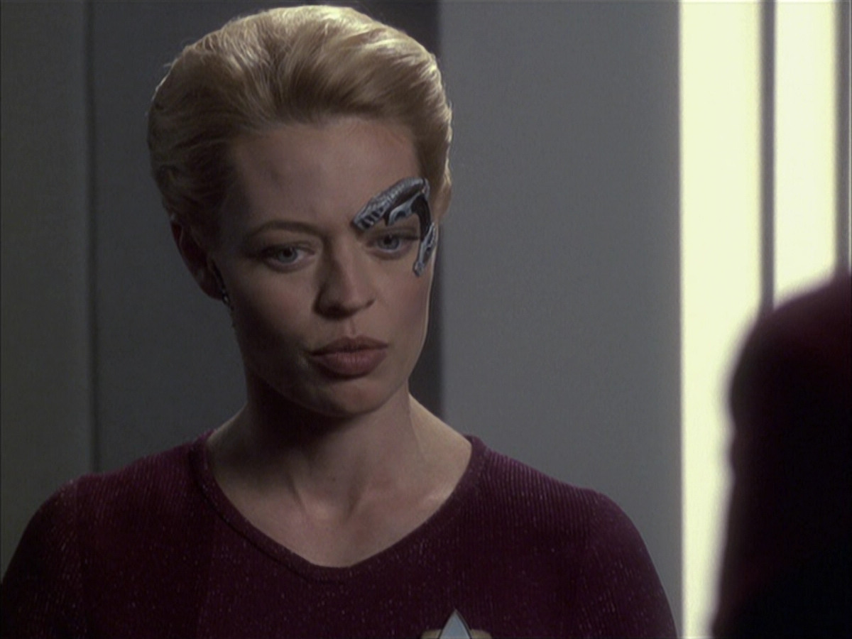extant_StarTrek_VOY_6x16-Collective_02193.jpg