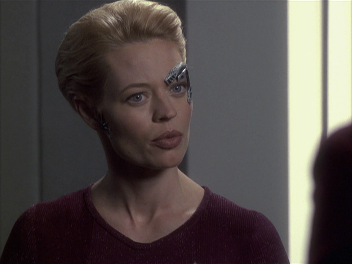 extant_StarTrek_VOY_6x16-Collective_02195.jpg