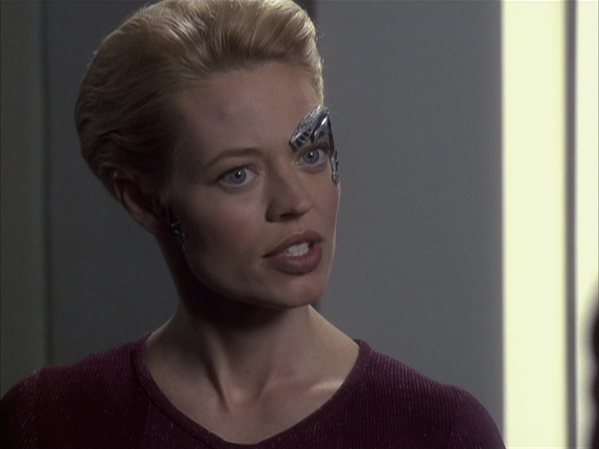 extant_StarTrek_VOY_6x16-Collective_02202.jpg