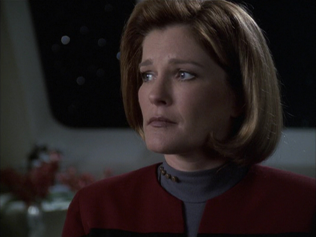 extant_StarTrek_VOY_6x16-Collective_02278.jpg