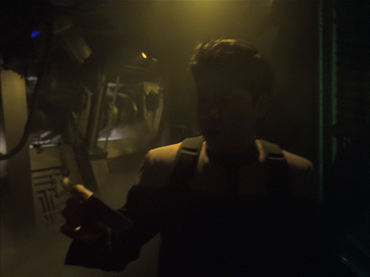 extant_StarTrek_VOY_6x16-Collective_02302.jpg