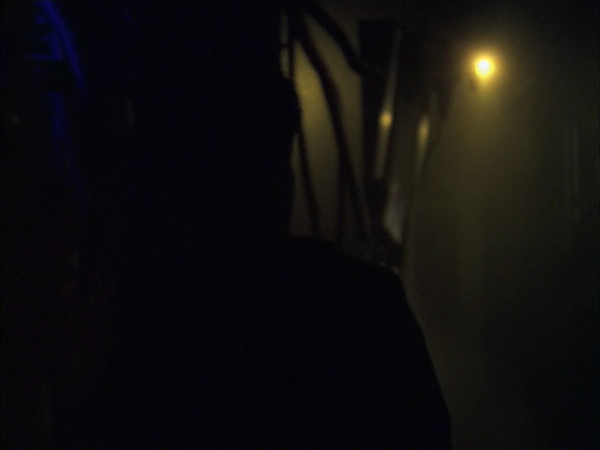 extant_StarTrek_VOY_6x16-Collective_02321.jpg