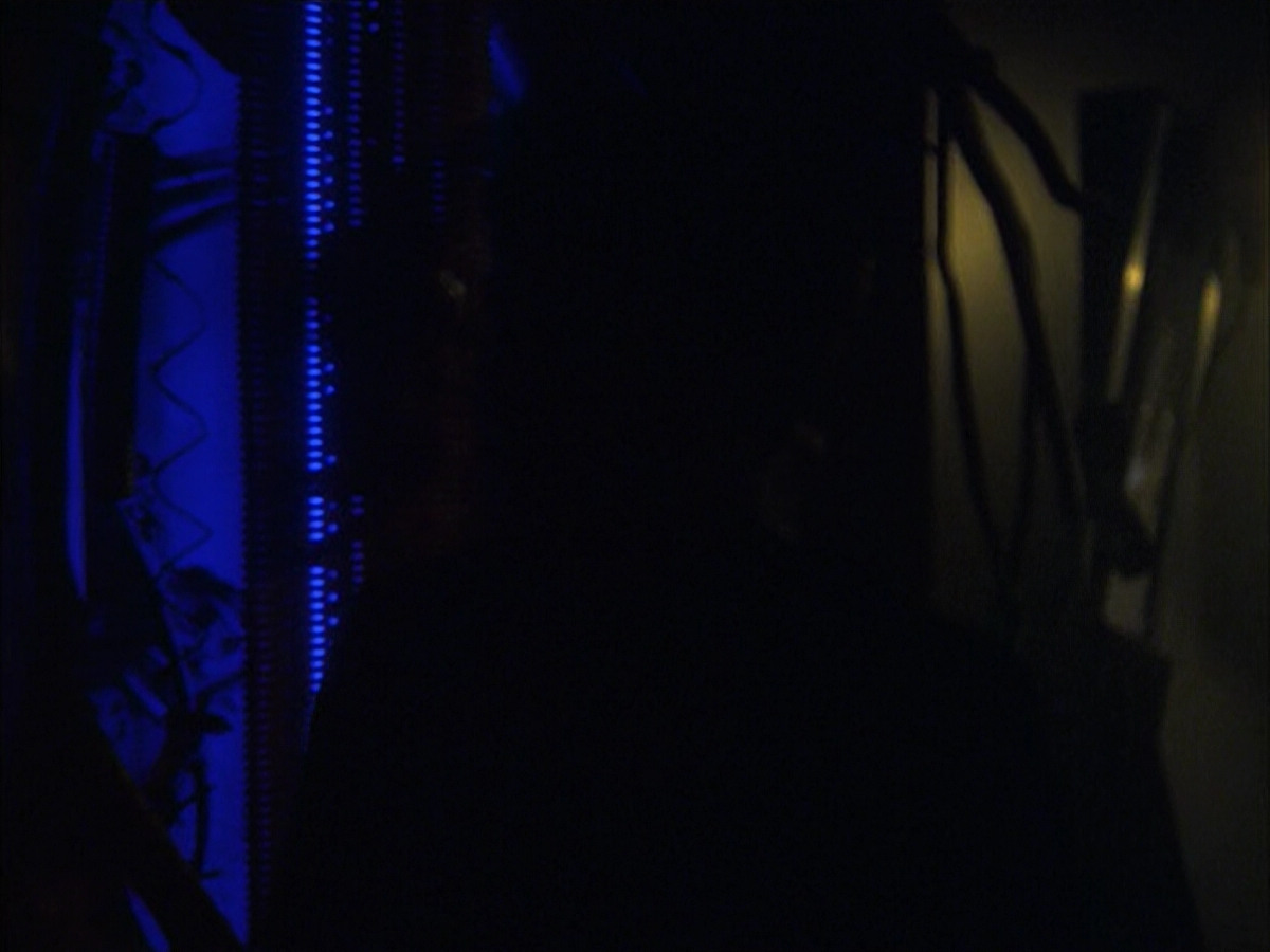 extant_StarTrek_VOY_6x16-Collective_02323.jpg