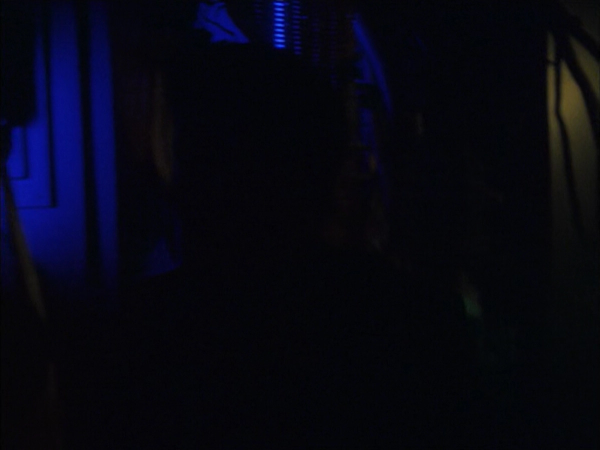 extant_StarTrek_VOY_6x16-Collective_02324.jpg