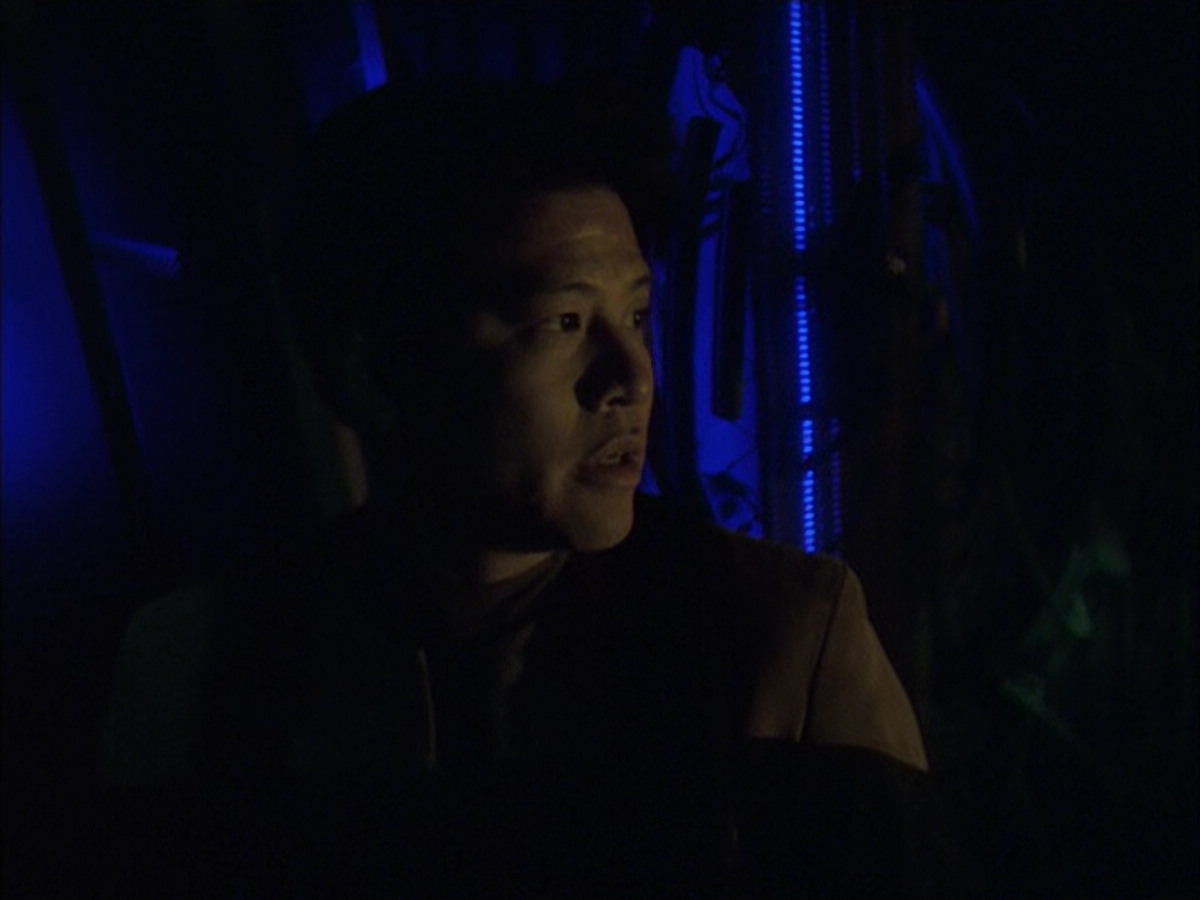 extant_StarTrek_VOY_6x16-Collective_02327.jpg