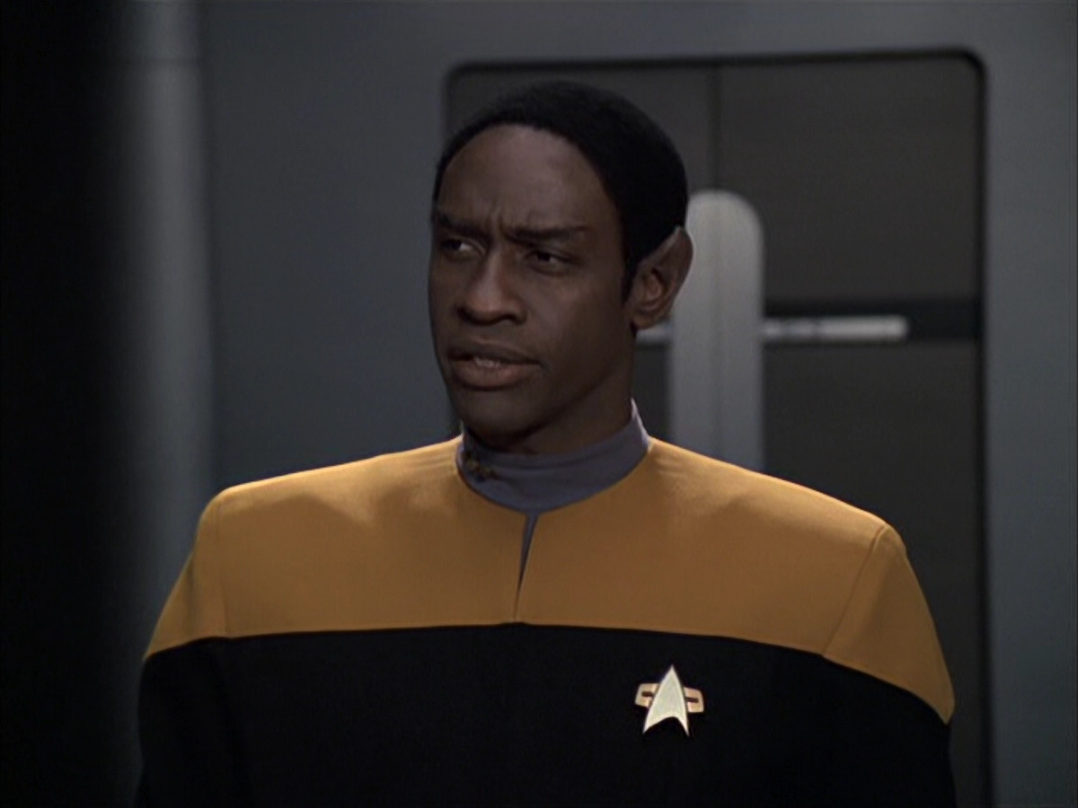 extant_StarTrek_VOY_6x16-Collective_02338.jpg