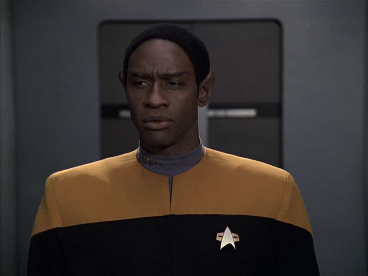 extant_StarTrek_VOY_6x16-Collective_02339.jpg