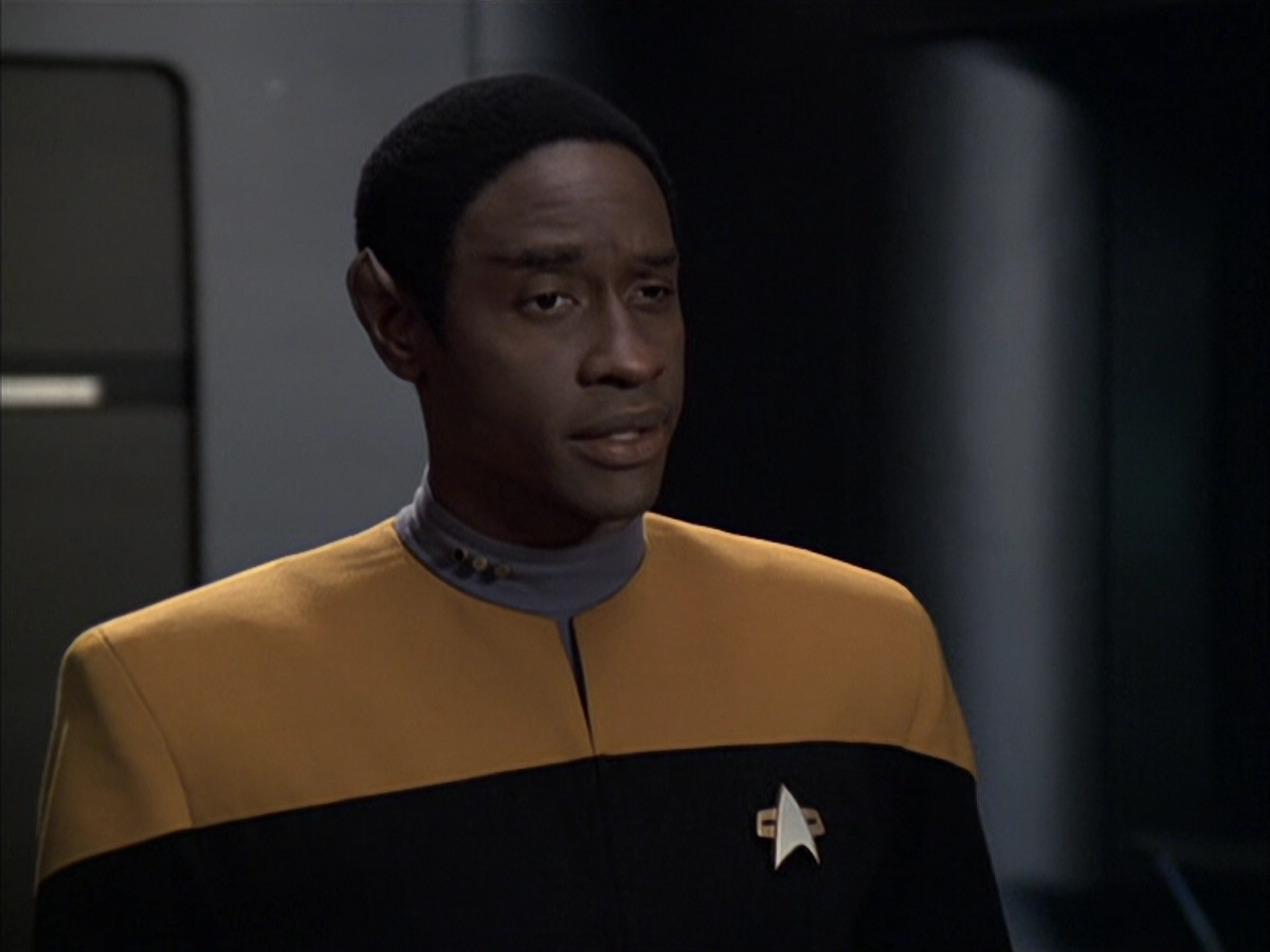 extant_StarTrek_VOY_6x16-Collective_02342.jpg