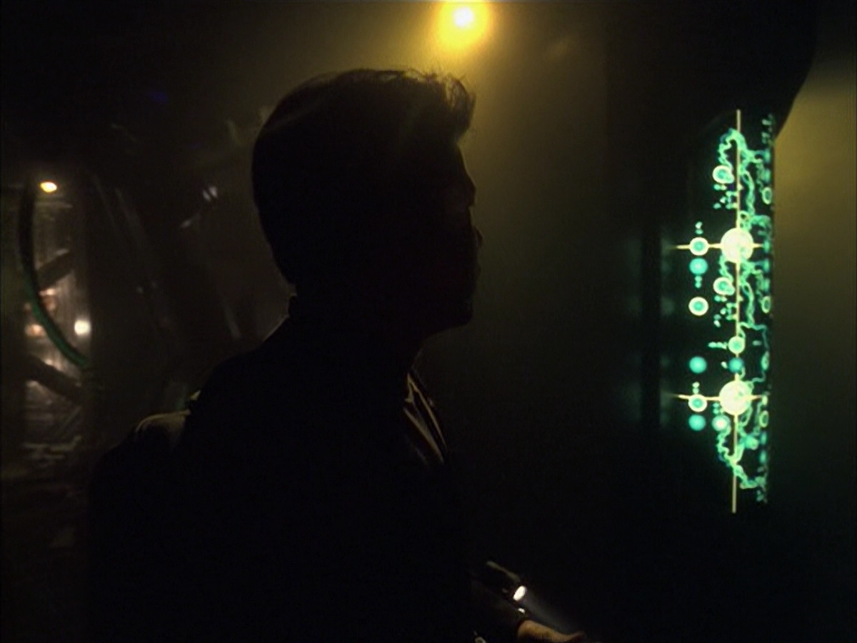 extant_StarTrek_VOY_6x16-Collective_02346.jpg