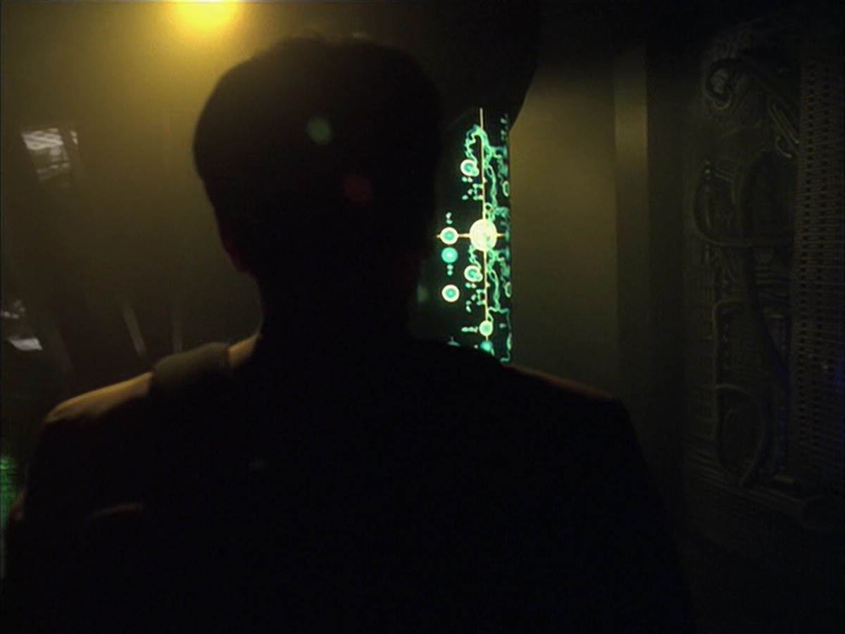 extant_StarTrek_VOY_6x16-Collective_02348.jpg