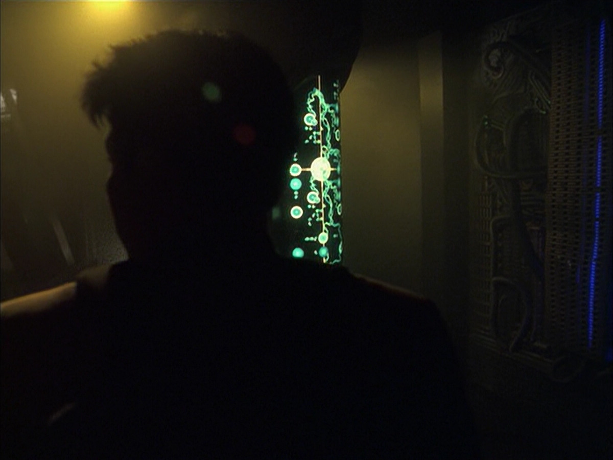 extant_StarTrek_VOY_6x16-Collective_02350.jpg