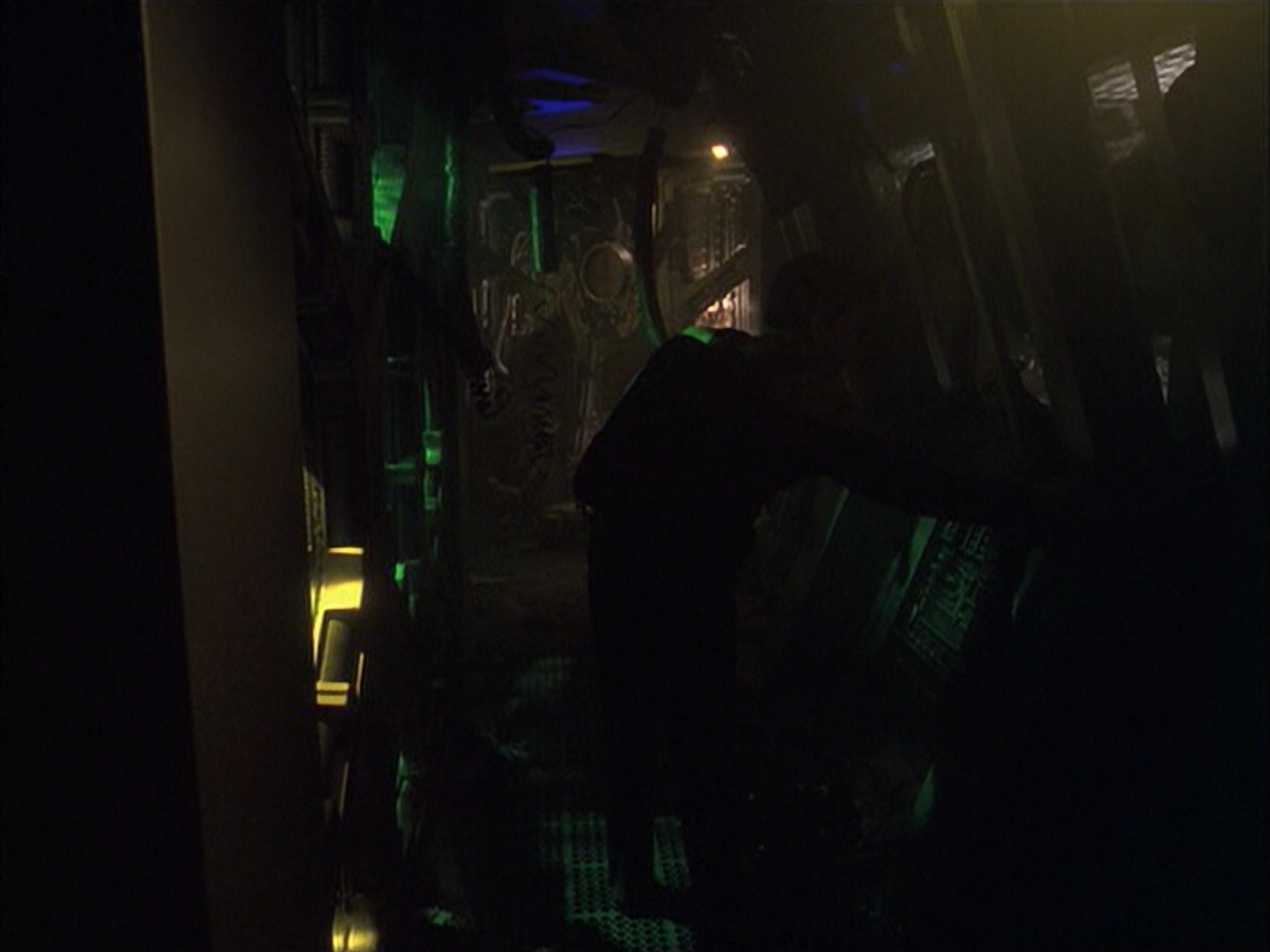 extant_StarTrek_VOY_6x16-Collective_02357.jpg