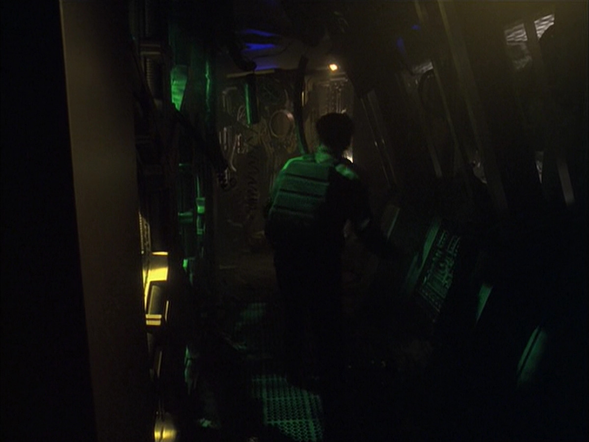 extant_StarTrek_VOY_6x16-Collective_02358.jpg