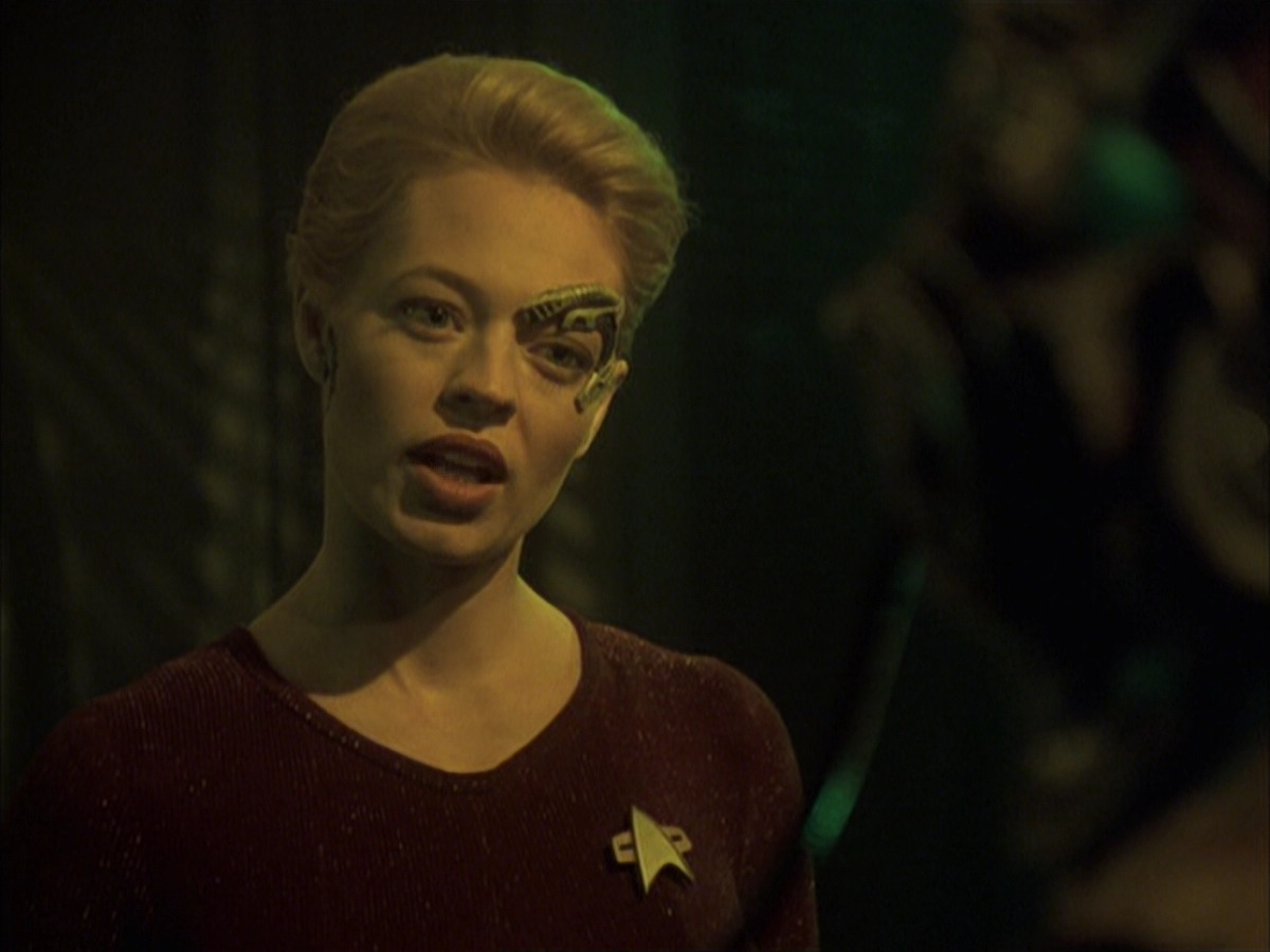 extant_StarTrek_VOY_6x16-Collective_02382.jpg