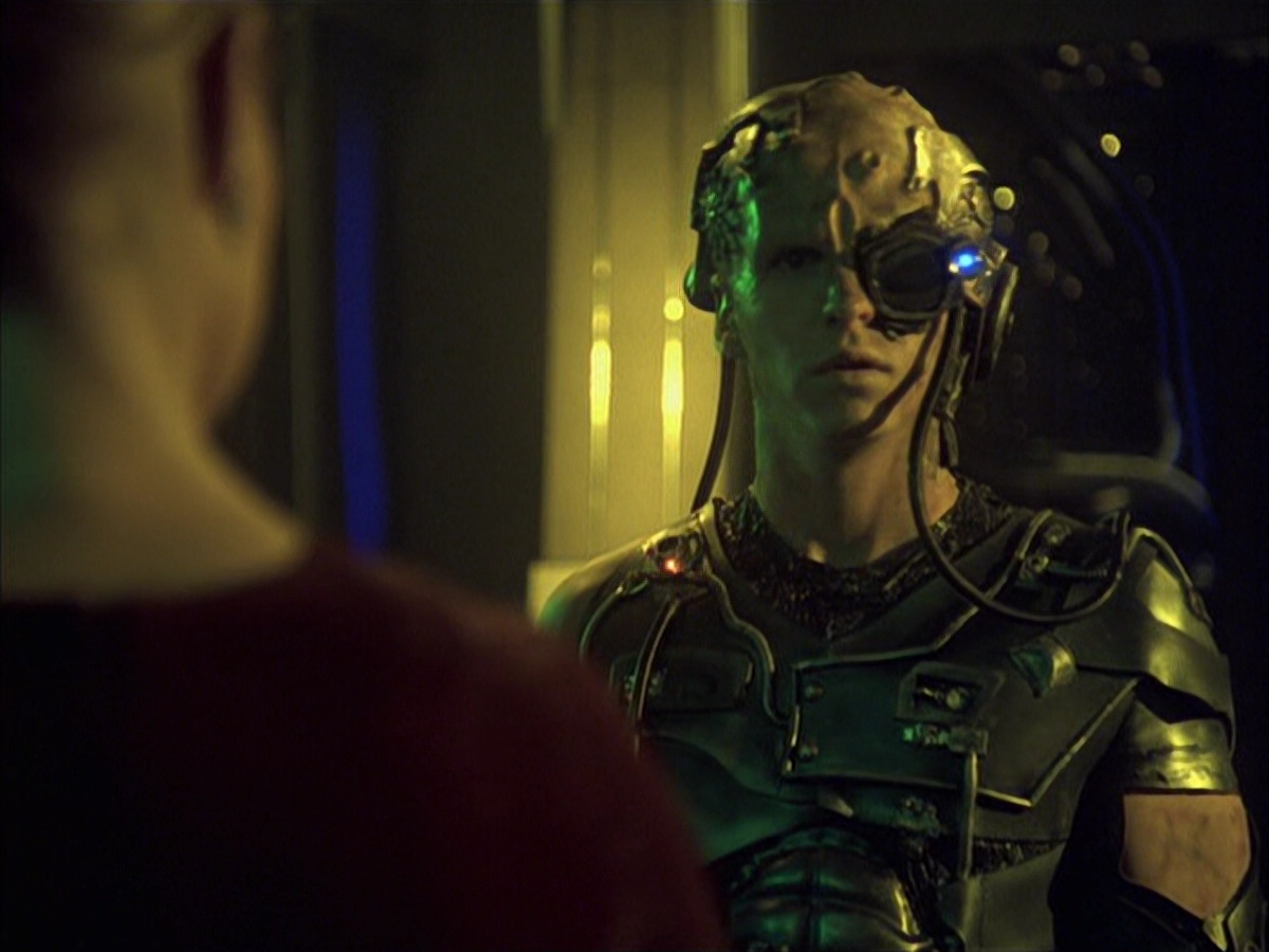extant_StarTrek_VOY_6x16-Collective_02388.jpg