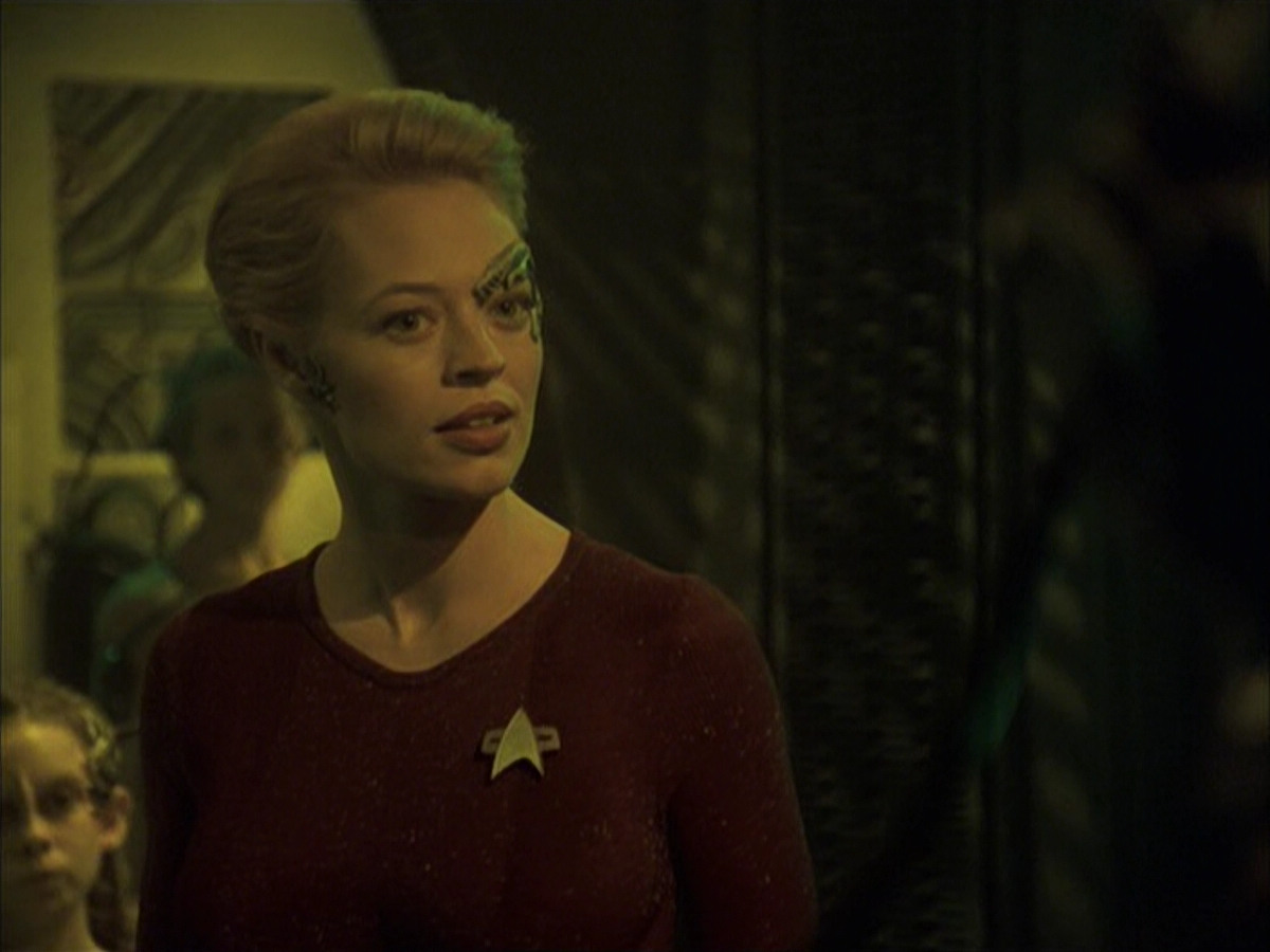 extant_StarTrek_VOY_6x16-Collective_02419.jpg