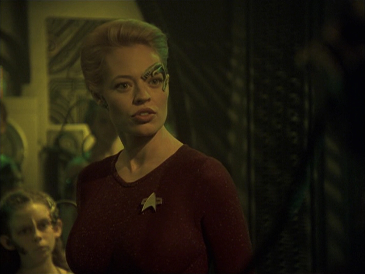 extant_StarTrek_VOY_6x16-Collective_02430.jpg
